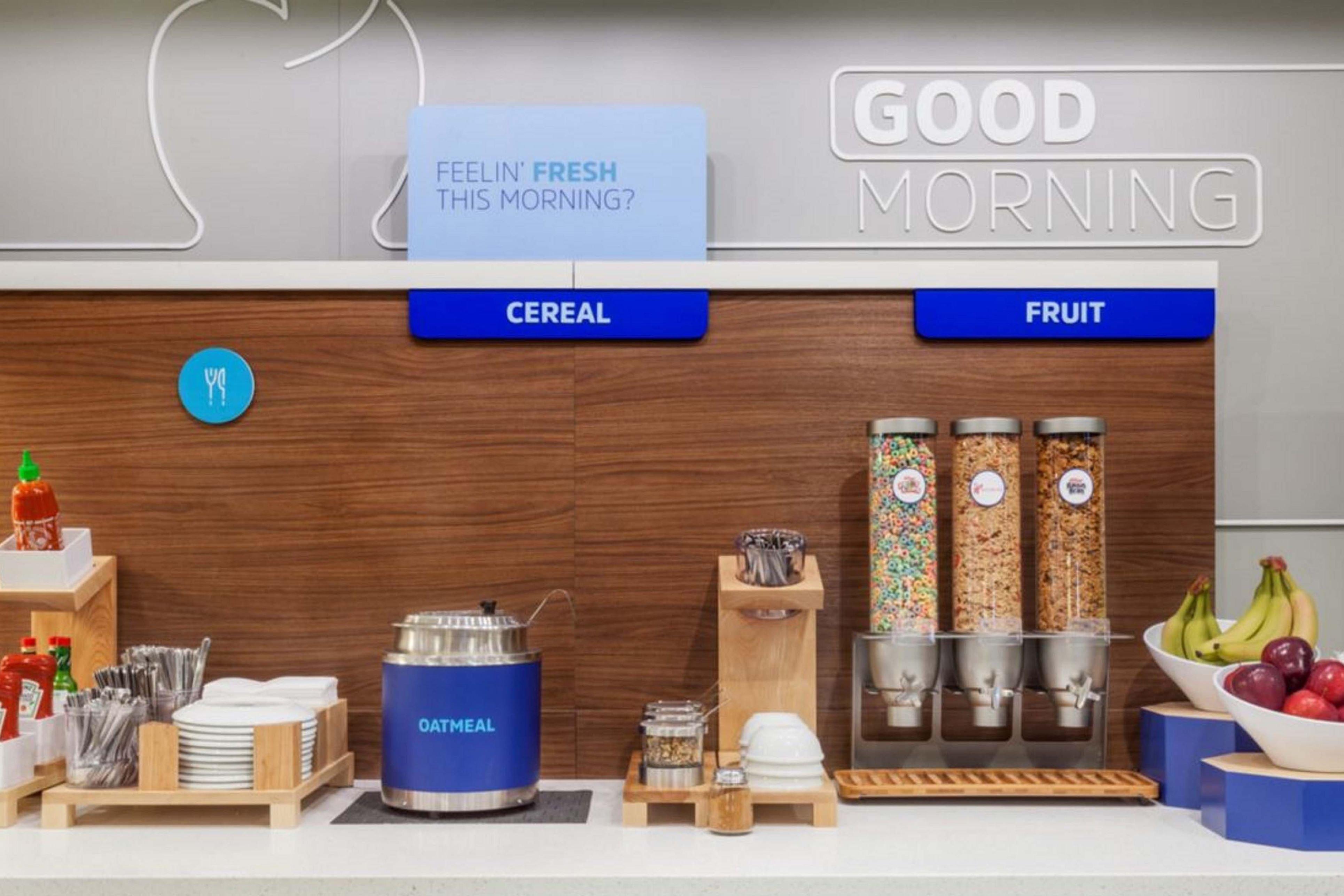 Holiday Inn Express & Suites Indianapolis North - Carmel By Ihg Bagian luar foto